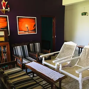 Homestay White House