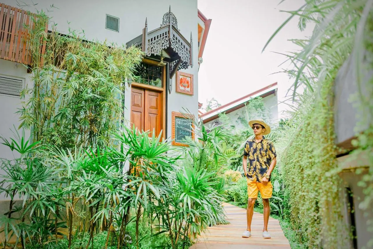 Waterland Hotel Negombo