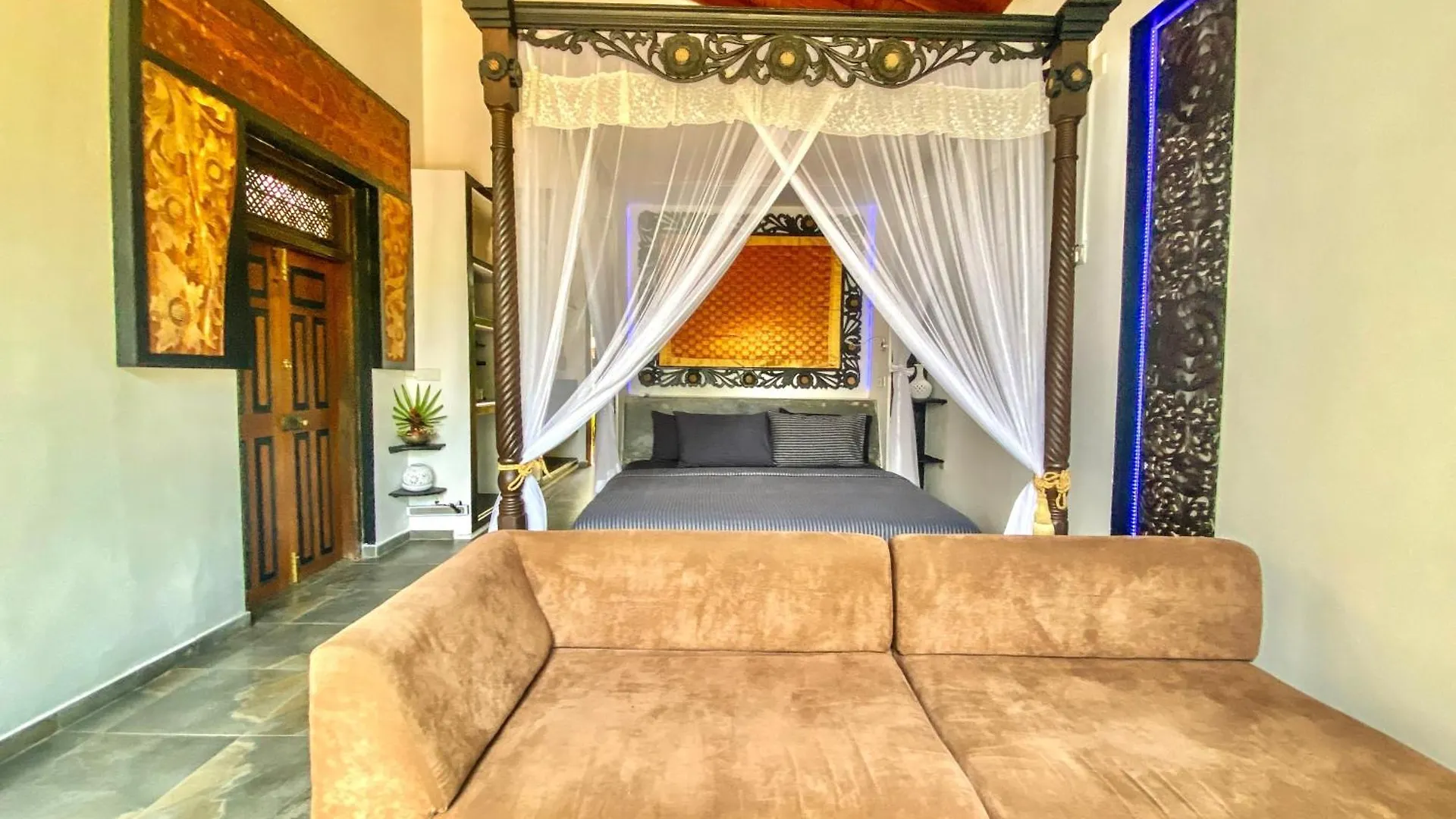 Hotel Waterland Negombo
