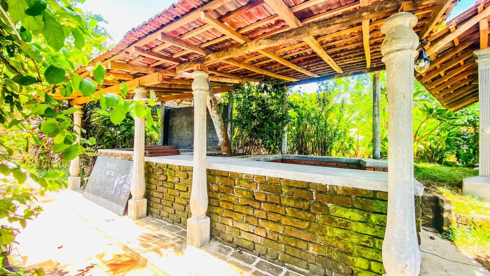Hotel Waterland Negombo Sri Lanka